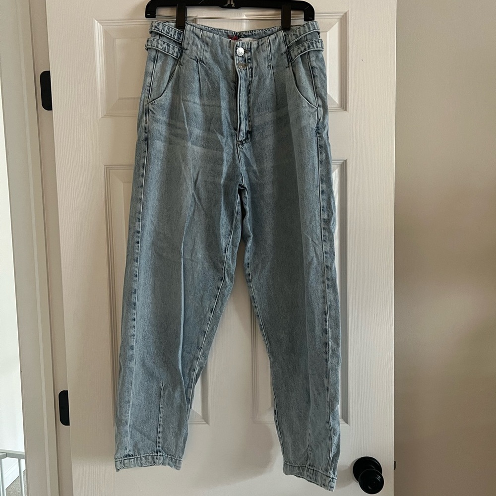 Garage size 26 baggy jeans- like new!